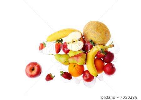 fruit and strawberries 7050238