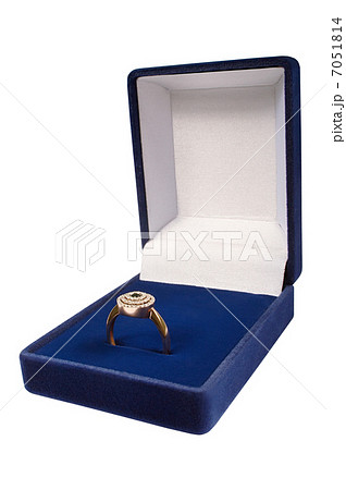 Gold ring 7051814