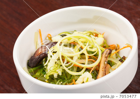 Japanese salad 7053477