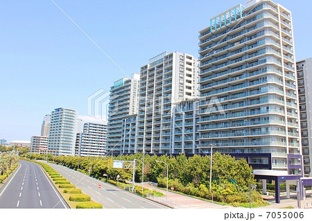 マンションが立ち並ぶ マンションが立ち並ぶ 7055006