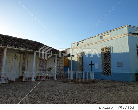 世界遺産「トリニダード」の「マヨール広場」と「建築博物館」(キューバ) 世界遺産「トリニダード」の「マヨール広場」と「建築博物館」(キューバ) 7057353