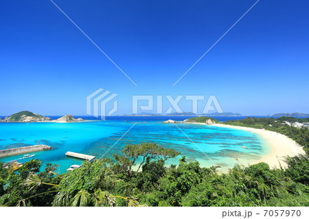 渡嘉敷島・阿波連ビーチ全景 渡嘉敷島・阿波連ビーチ全景 7057970