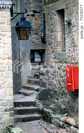 モンサンミッシェルへの道 7058077