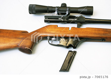 disassembled rifle 7065176