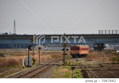 電車の走る風景 7067662