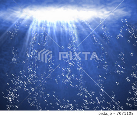 Blue sea underwater with air bubbles 7071108