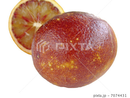 Blood red orange slice 7074431