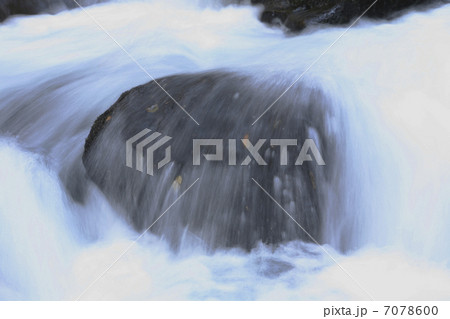 渓流 7078600