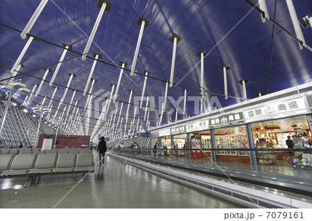 上海浦東国際空港出発ロビー 上海浦東国際空港出発ロビー 7079161