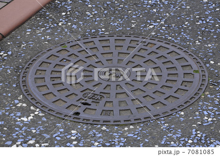 下水マンホール蓋 7081085