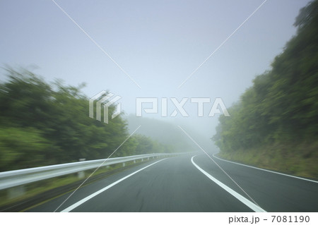 車窓からの風景 7081190