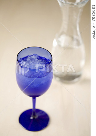 グラスの水 7085681