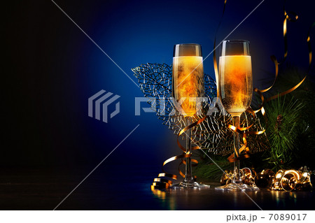 Glasses of champagne at new year party Glasses of champagne at new year party 7089017