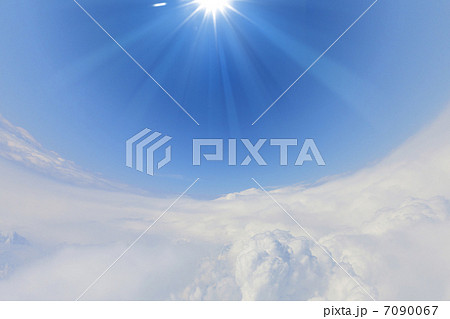 blue sky and sun. blue sky and sun. 7090067