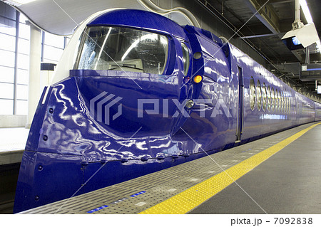南海なんば駅の特急ラピート 南海なんば駅の特急ラピート 7092838