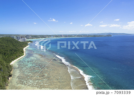 グアム島の恋人岬より 7093339