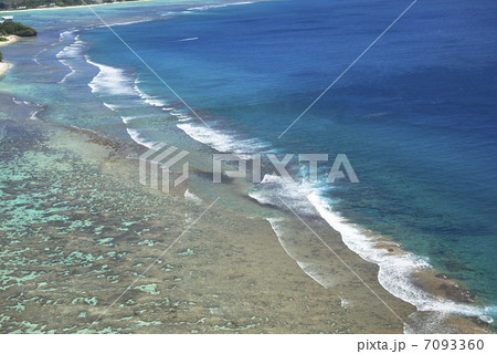 グアム島の恋人岬より 7093360