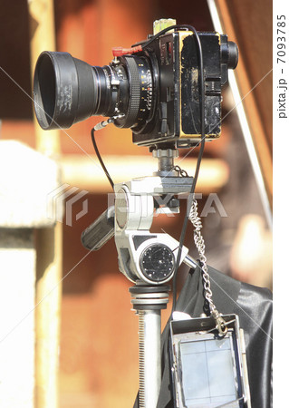 写真屋さんのフィルム式のカメラ 7093785