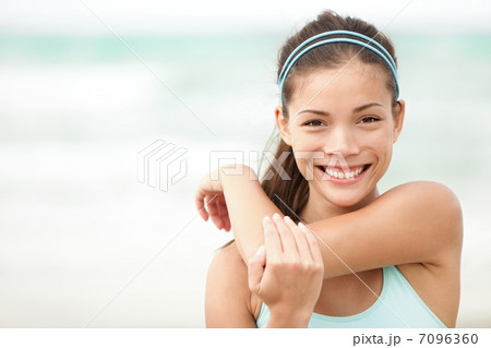 Fitness woman exercising Fitness woman exercising 7096360