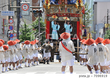 京都　祇園祭り山鉾巡行　鶏鉾 7096919