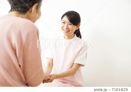 介護ヘルパー 7101829