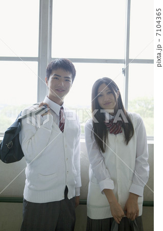 高校生カップル 7104365