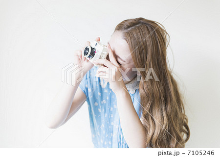 若い女性 若い女性 7105246