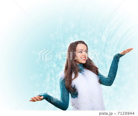 Young woman wearing warm sweater Young woman wearing warm sweater 7120944