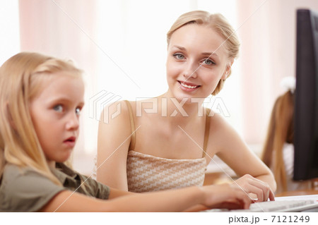 Teacher at school 7121249