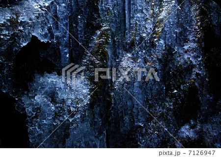 凍てつく 凍てつく 7126947