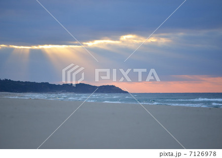 差し伸べる2 差し伸べる2 7126978