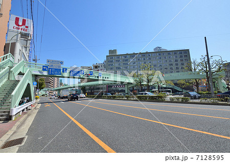 巨大な歩道橋（兵庫県神戸市） 7128595