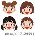 笑顔の子供たち 7129591