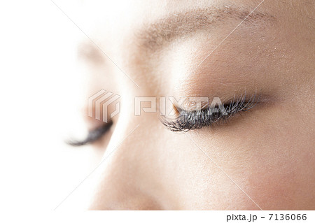 睫毛エクステ 7136066