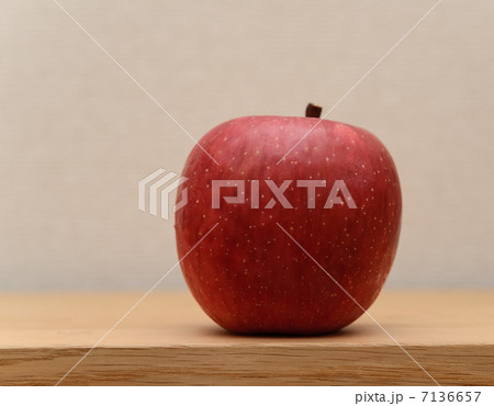 リンゴ リンゴ 7136657