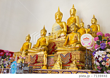 Buddha statues Buddha statues 7139448