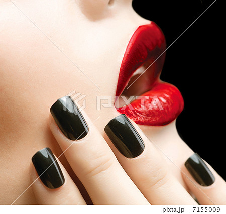 Makeup and Manicure. Black Nails and Red Lips 7155009