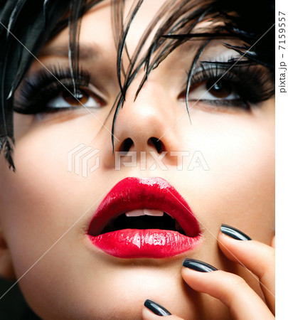 Fashion Art Girl Portrait 7159557