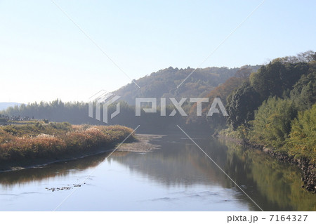 千葉県南部を流れる養老川 7164327