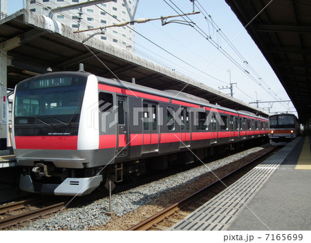 京葉線 E233系 新浦安駅 京葉線 E233系 新浦安駅 7165699