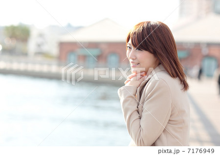 若い女性 若い女性 7176949