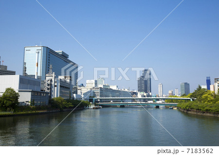 大阪天満橋の都市風景 大阪天満橋の都市風景 7183562