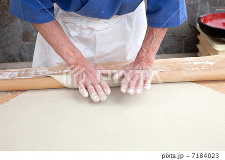 蕎麦打ち 7184023