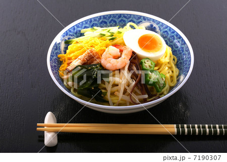 おいしい冷やし中華 7190307