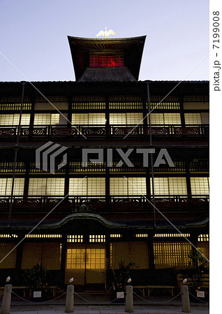 道後温泉本館夜景 7199008