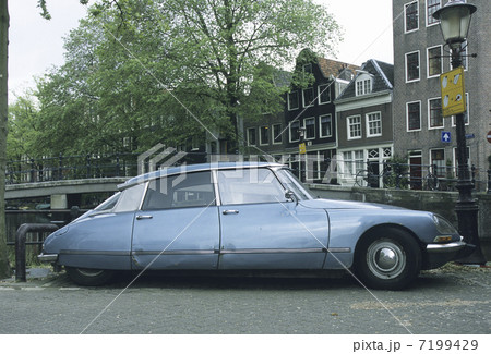 流線型のシトロエン 7199429