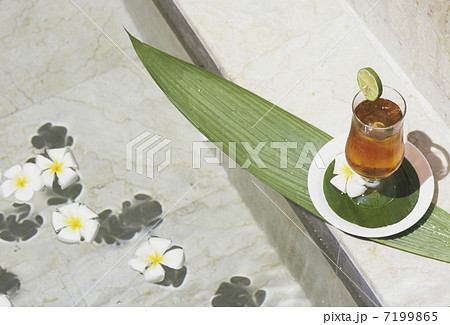 アイスティーとプルメリア アイスティーとプルメリア 7199865