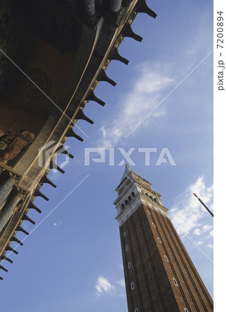 サンマルコ広場の鐘楼 7200894