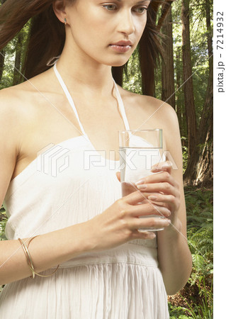 BLD014951 BLD014951 7214932