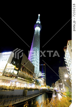 ライトアップされたスカイツリー ライトアップされたスカイツリー 7233218